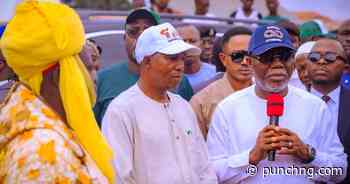 PHOTOS: Aiyedatiwa assesses Ondo market fire damage as victims seek aid