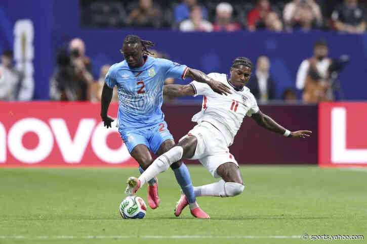 West Ham reject loan offer from Aston Villa for Aaron Wan-Bissaka