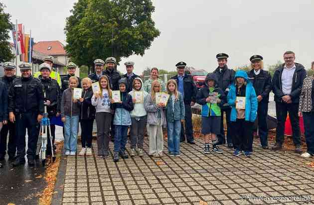 Mittelhessen: Blitz für Kids: Viertklässler zeigen Temposündern die gelbe Karte