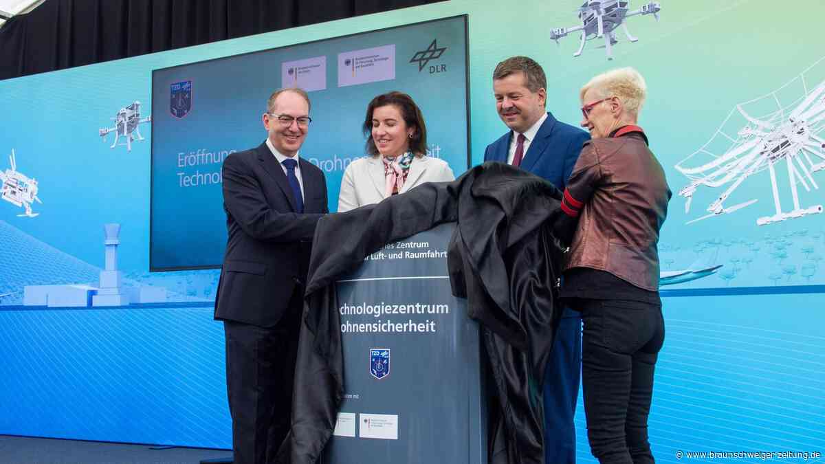 Gegen den neuartigen „Schattenkrieg“: Drohnen-Zentrum in Sachsen-Anhalt eröffnet
