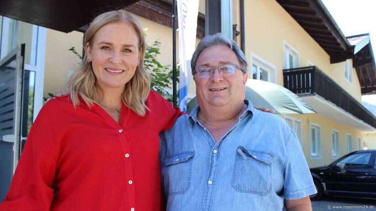 Am Set der ZDF-Serie „Lena Lorenz“: Mühldorfer Komparse zeigt seine Fernseh-Welt