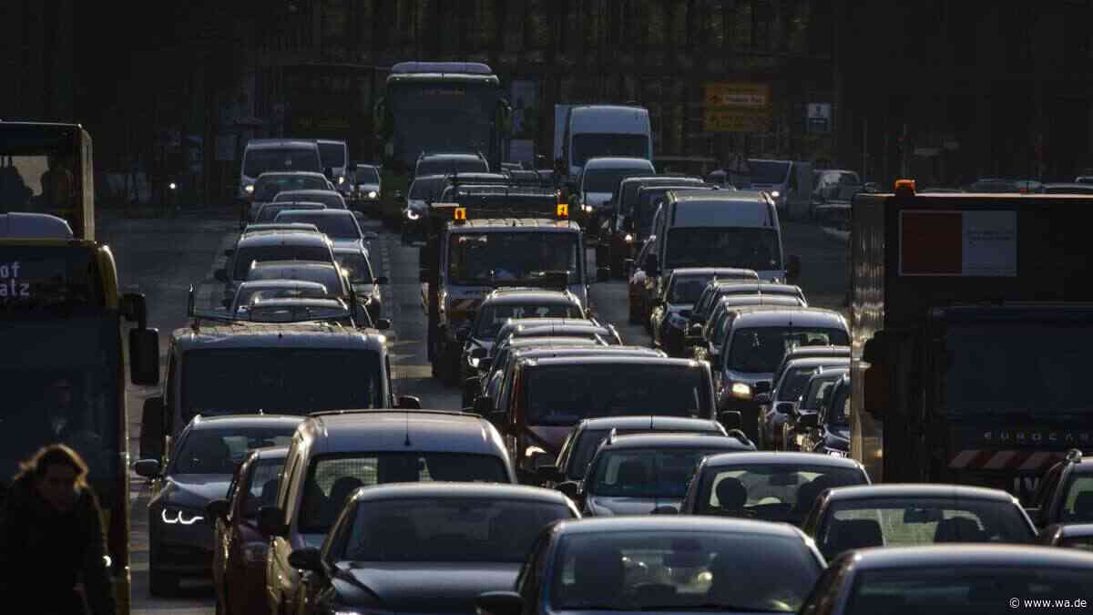 Urlauber aufgepasst: Umfangreiche Arbeiten auf wichtiger Autobahn – mehr Zeit einplanen
