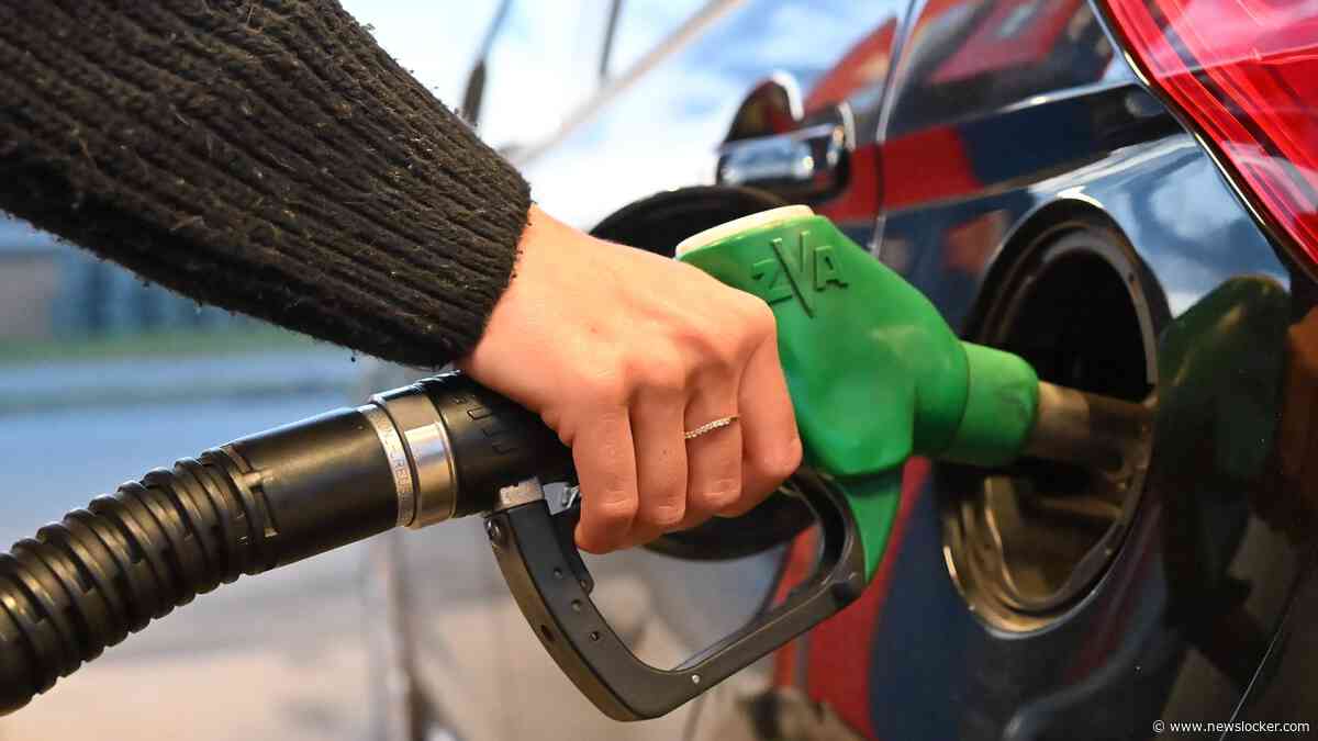 Automobilisten de pineut door dure brandstof: zoveel is tanken duurder sinds escalatie rond Iran