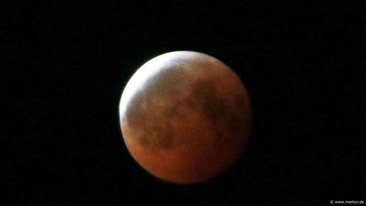 Letzte Mondfinsternis für Jahre: Es bleibt nur ein schmaler Streifen hell – doch die Zeit drängt