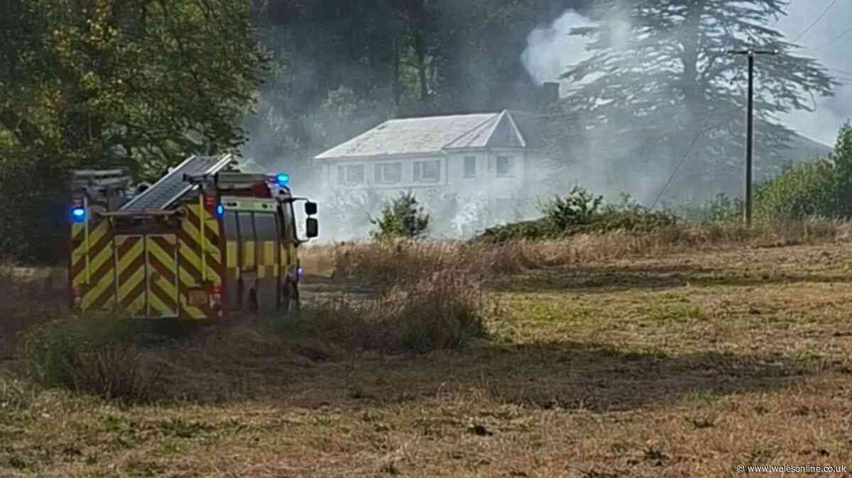 Fire breaks out at historic building