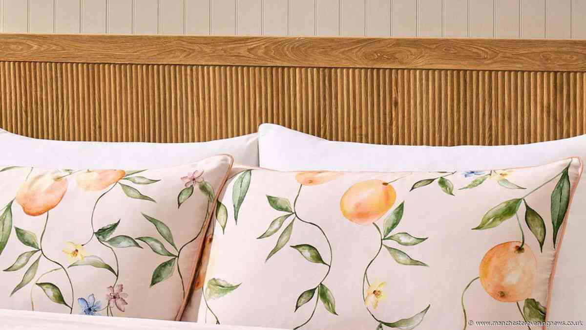 'Provence style' £50 bedding reduced to £30 looks similar to £56 Dunelm set