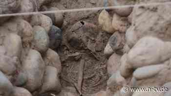 1400 Jahre alter Fund in Peru: Forscher graben mögliches Menschenopfer aus