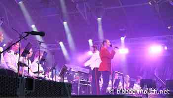 Watch: NIGHTWISH's FLOOR JANSEN Performs Cover Of METALLICA's 'Nothing Else Matters' With Marine Band Of The Royal Netherlands Navy