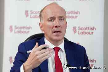 Labour leadership hopeful speaks out about dying mother’s ‘fear’ in shared ward