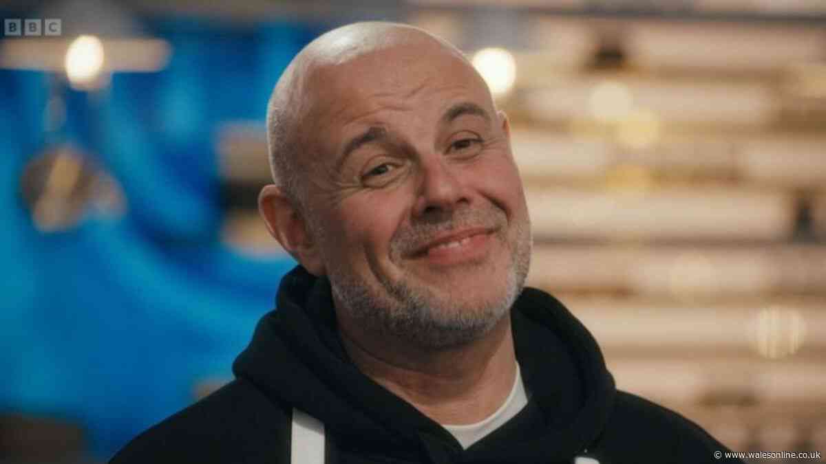 Jason Mohammad's 'kick up backside' as Celeb MasterChef judge says 'disaster'