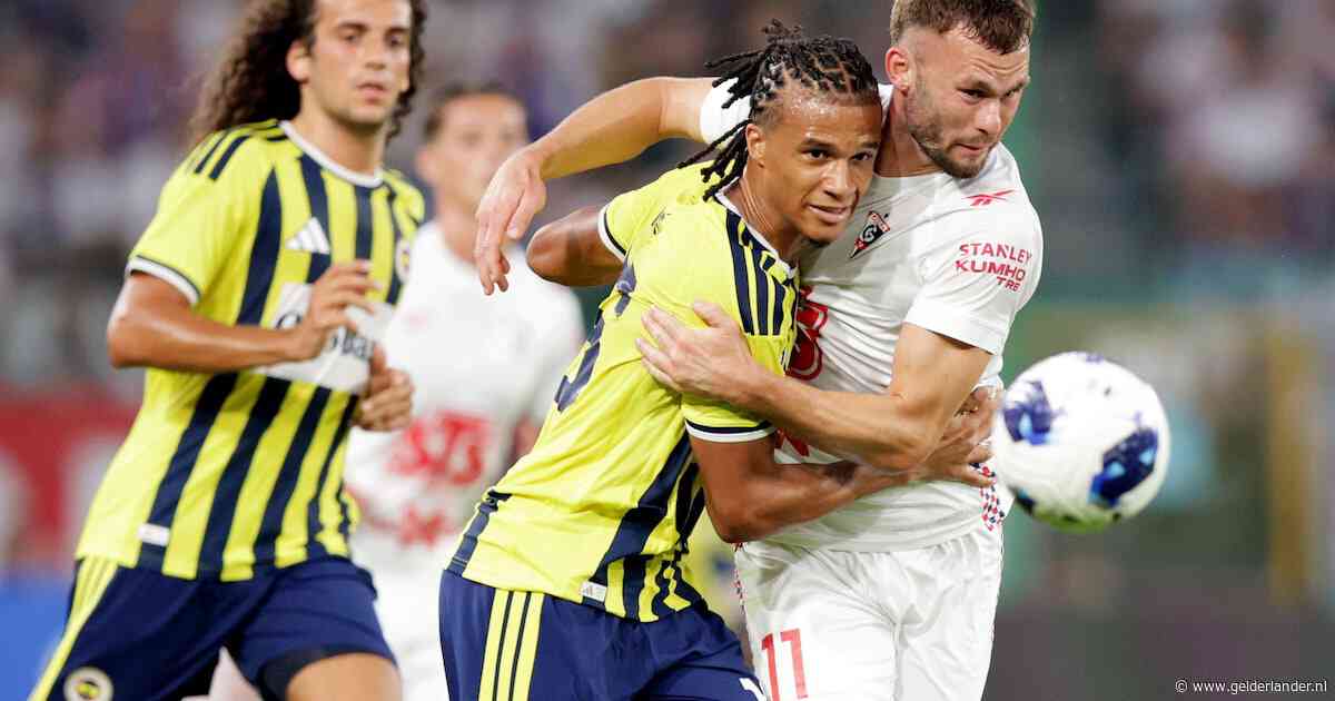 Ruben Kluivert speelt met Lyon gelijk bij Fenerbahçe van Nathan Aké en Dirk Kuyt