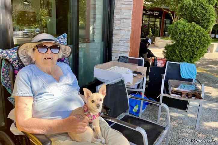 Fur-tastic birthday for White Rock woman, 91, as plenty of pups show up for her