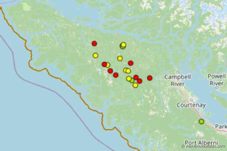 Lightning sparks 4 new wildfires on northern Vancouver Island