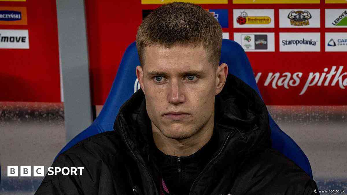 Burton make offer for Kilmarnock's Stanger