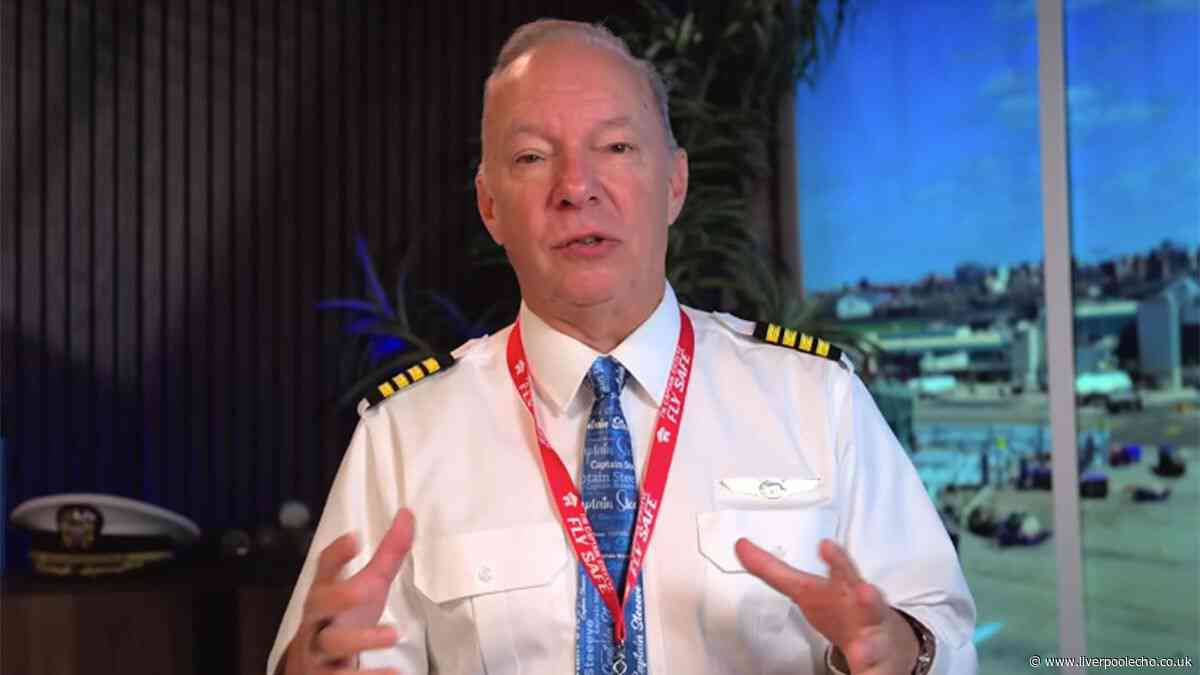 Pilot urges every passenger to bring onto item of clothing onto planes