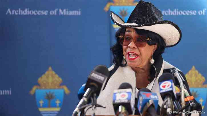 Potential successor to cowboy hat-wearing Dem tops crowded Florida primary