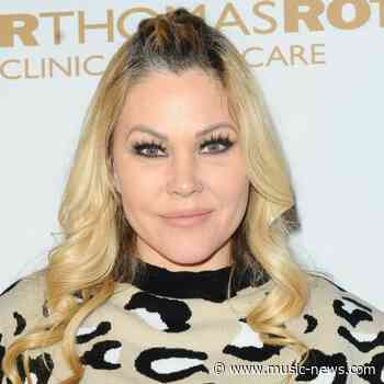 Fans blast Shanna Moakler as she announces memoir title
