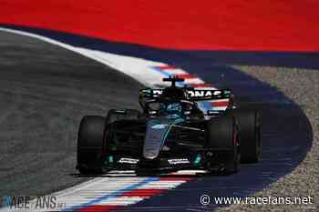 Poll: Is F1 risking too much by letting drivers set qualifying times under yellow flags? | Debates and Polls