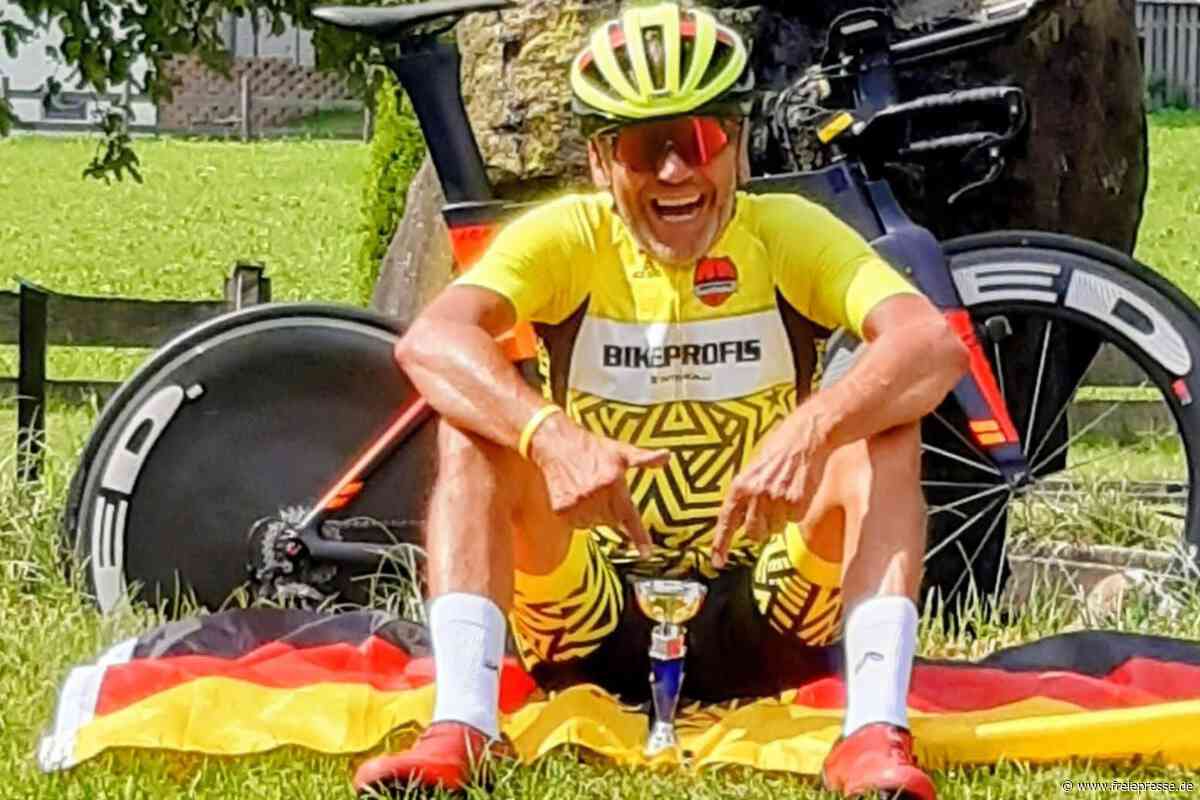 „Es hätte auch schief gehen können“: Zwickauer Radsport-Oldie fährt trotz Handicap aufs Podest
