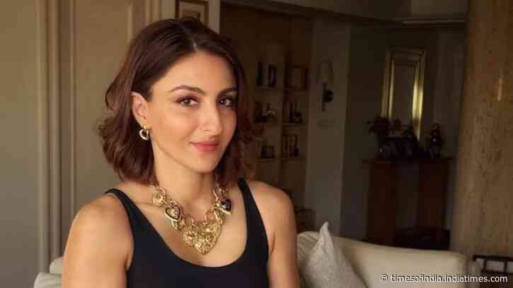 Soha on daughter's online privacy: Actor cuts back on Inaaya posts
