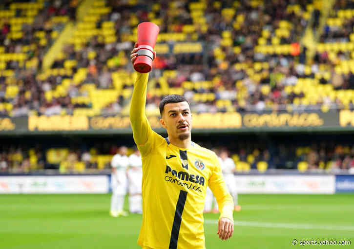 Barcelona draw up three-man shortlist as Julian Alvarez transfer on the verge of collapse