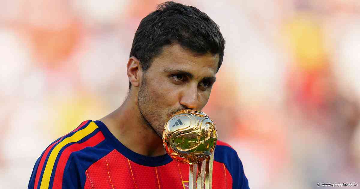 FC Barcelona strikt beste WK-speler Rodri voor 70 miljoen: ‘Een heel speciale dag voor mij’