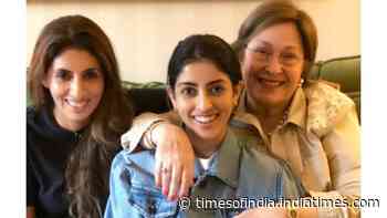 Big B's granddaughter Navya credits her 'dadi' Ritu Nanda for motivation towards entrepreneurship