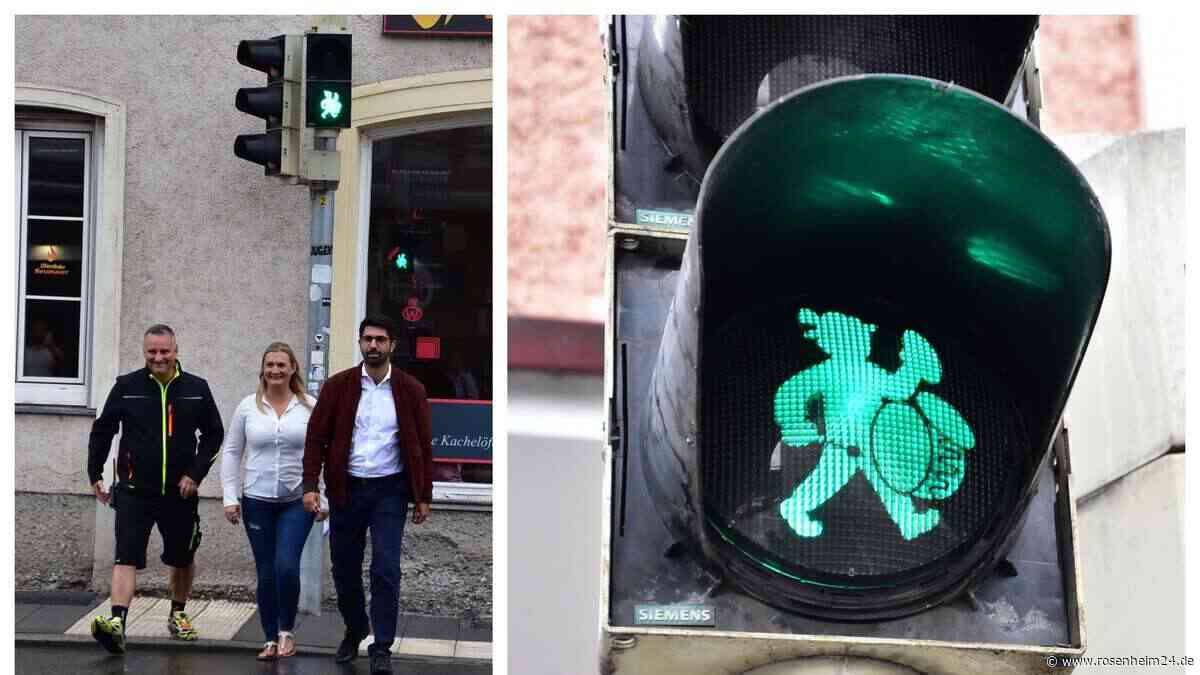 Überraschung an Rosenheims Kreuzungen: Wiesntrommler regelt den Verkehr – bleibt er für immer?