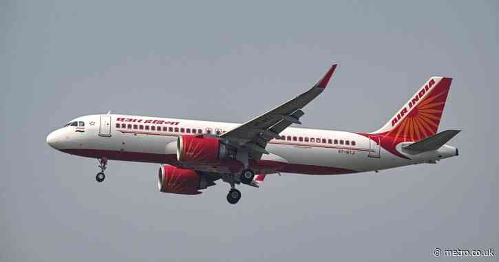Pilot tests positive for cannabis after mid-air plunge injures 17