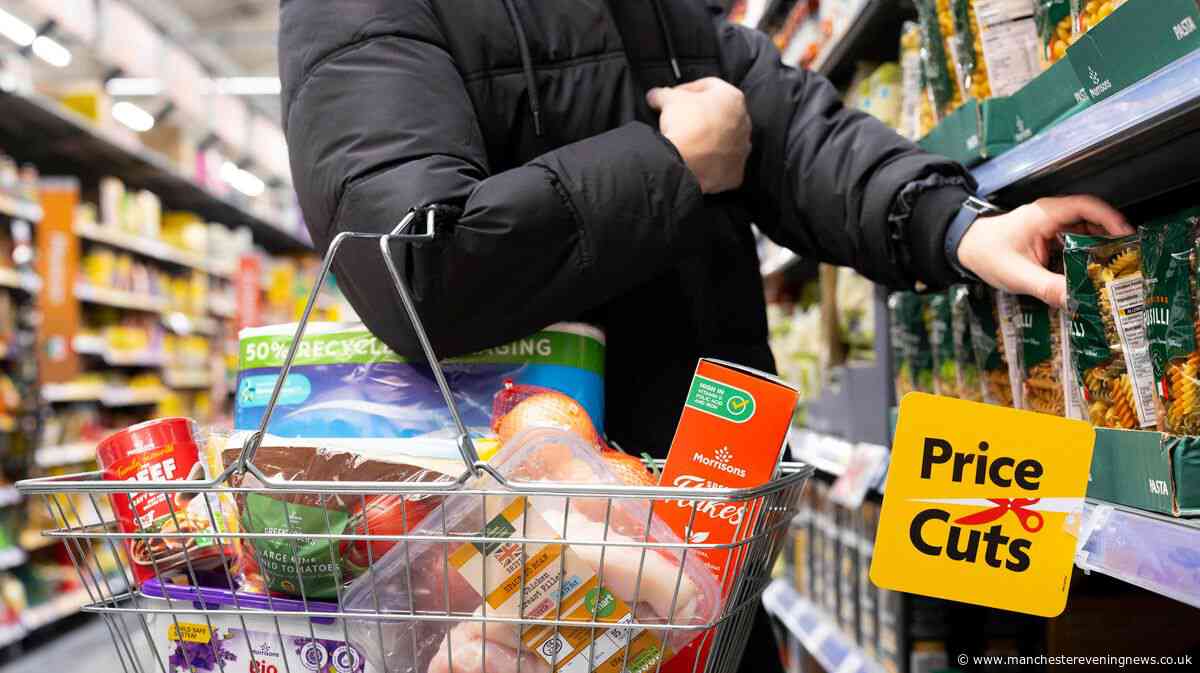 Government issues statement on national supermarket policy after thousands call for ban
