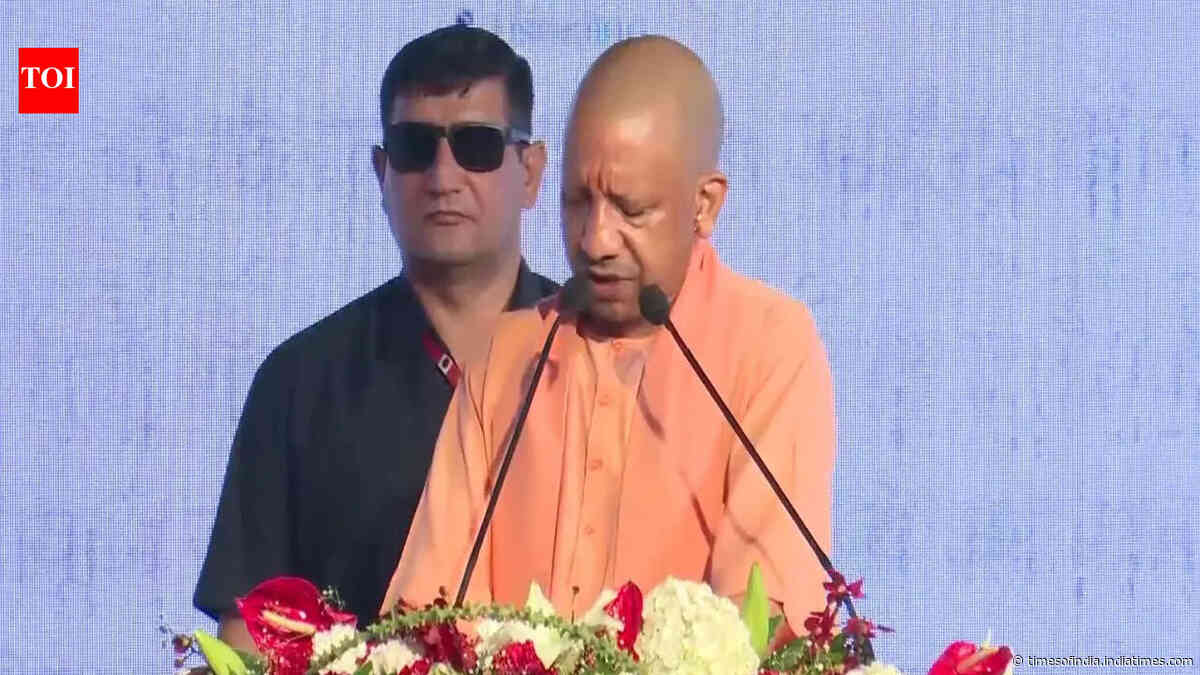 UP moving strongly towards $1 trillion economy; state has edge in infrastructure, logistics: CM Yogi Adityanath