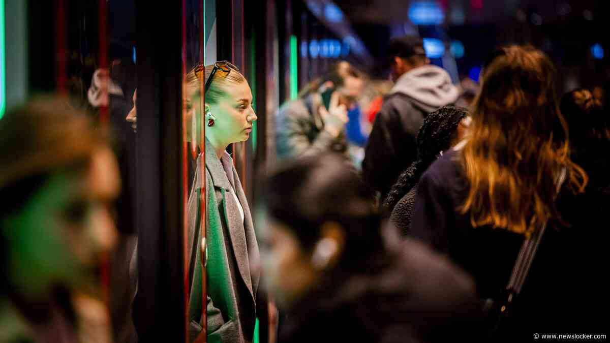 Amsterdamers voelen zich onveilig in openbaar vervoer: ’Veel drugs, amper controle’
