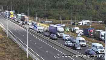 Heavy traffic on Heads of the Valleys road after crash