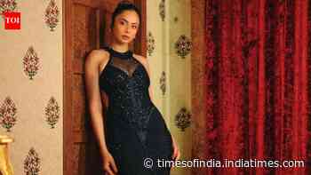 'Ramayana' star Rakul Preet Singh stuns in Rs 38K black halter gown: PICS