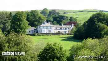Council debate for at-risk outdoor centre