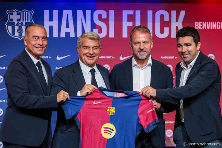 Barcelona not ruling out delaying striker signing until January window as Alvarez move stalls