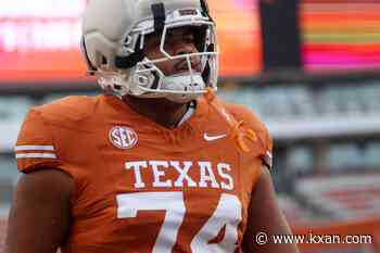 Texas OL Trevor Goosby diagnosed with bone bruise in left knee