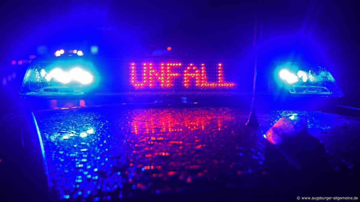 Unfall auf A7 bei Regen: Auto kracht gegen Leitplanke
