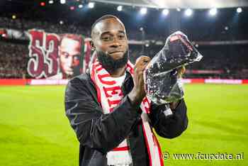 Harde kern Feyenoord bespot stotteren van Geertruida