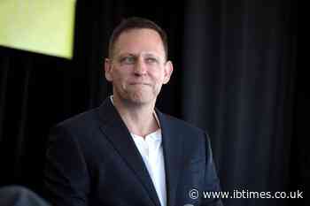 Peter Thiel Targeted By Protesters Dressed in Gandalf Outfit Outside Home Over Palantir Surveillance