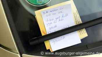 Auto im Parkhaus des Krankenhauses angefahren