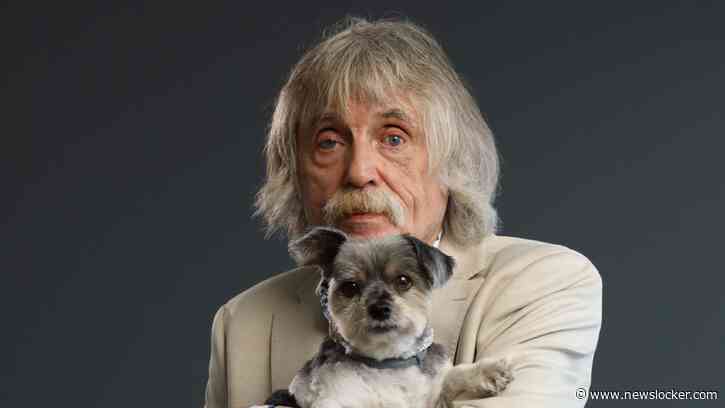’Steracteur’ Johan Derksen gesloopt na lange dag op de filmset: ’Dit heb ik onderschat’