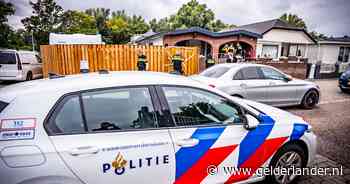 Politie houdt vijfde verdachte aan voor grootschalige diefstal elektrische fietsen; inval in Lobith en Doorwerth