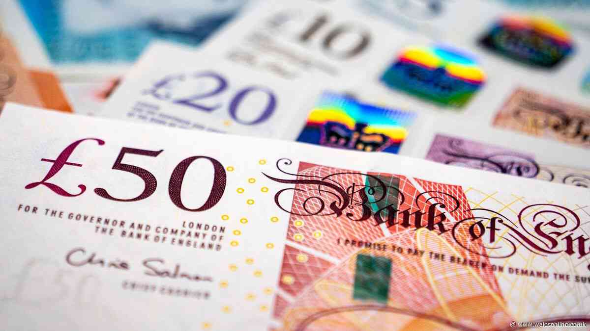 Customers who qualify for £200 HSBC, Barclays and NatWest bonus