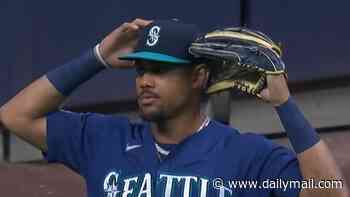 Seattle Mariners star Julio Rodriguez makes ridiculous error as his team are humiliated 22-0 in remarkable scenes
