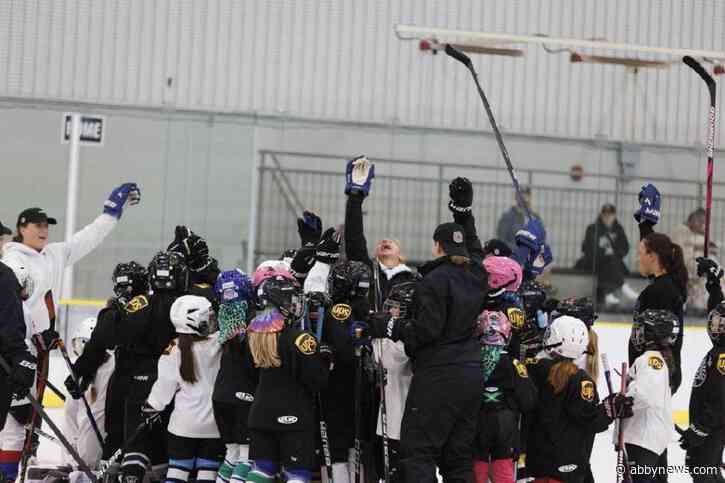 Empowering girls through hockey: Goldeneyes host two-day camp in Surrey