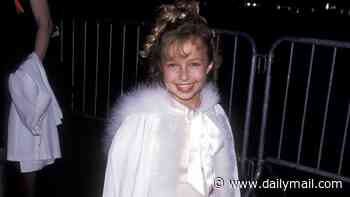 Former child star Christy Carlson Romano compares early fame to a brain disease following death of Hayden Panettiere