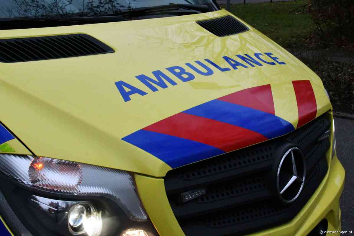 p 1 bad-02 ass. ambu afhijsen, deur openen watervalplein amsterdam 132451