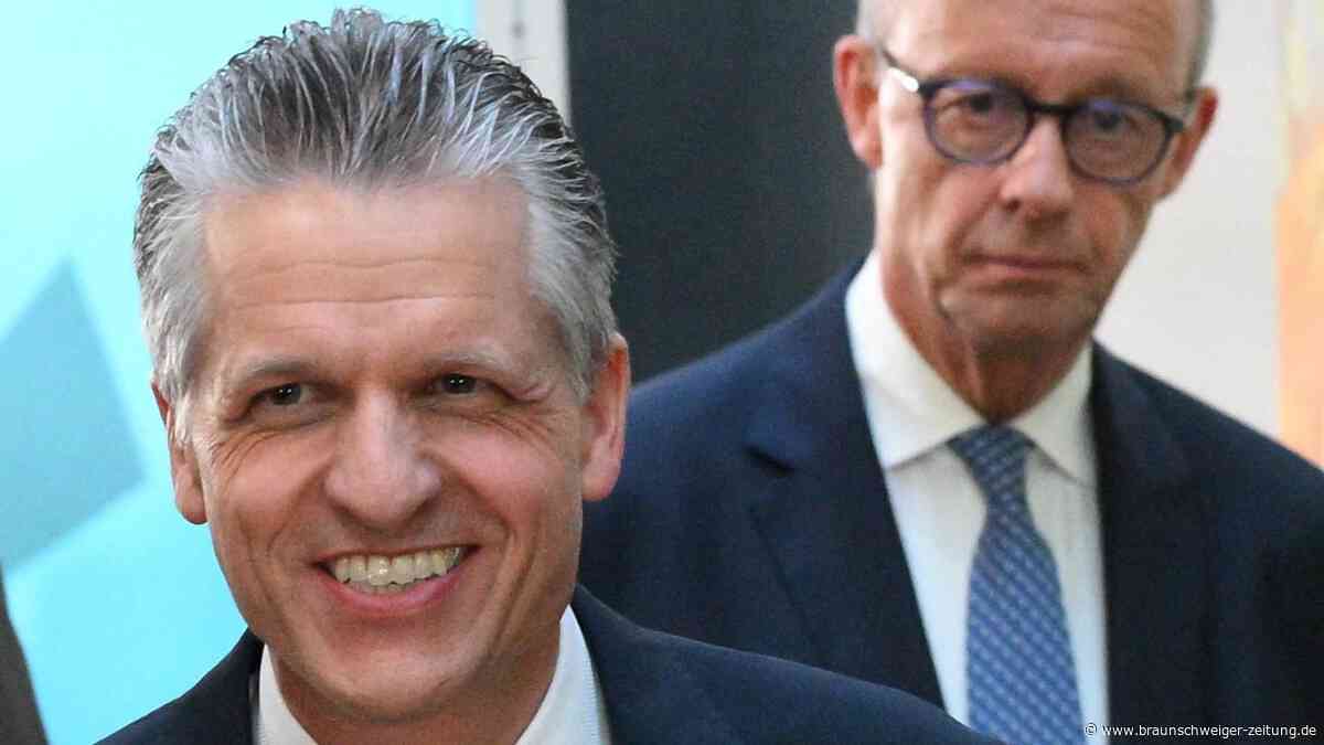 305 Leerflüge in sechs Monaten – die Regierung ist ein schlechtes Vorbild
