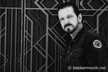 BLACK STAR RIDERS And THE ALMIGHTY Frontman RICKY WARWICK Releases New Solo Single 'Last Chance To Dance'